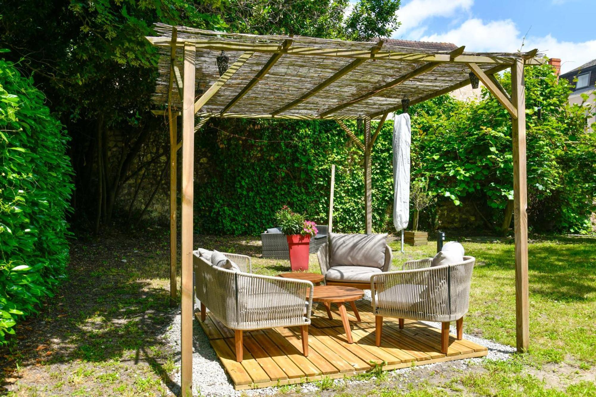 Enjoy Garden Hotell Vierzon Eksteriør bilde