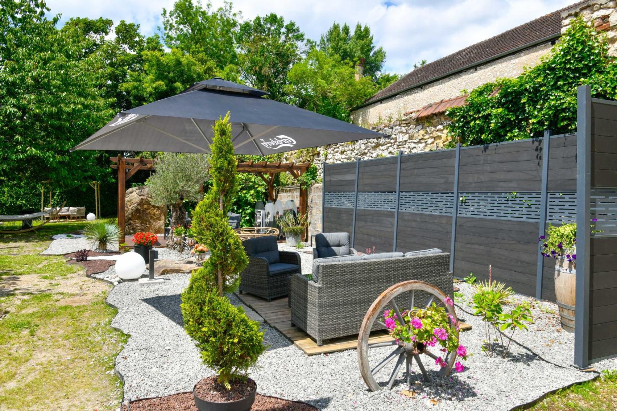 Enjoy Garden Hotell Vierzon Eksteriør bilde